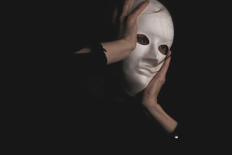 Crafting Suspense: Keep Readers on the Edge